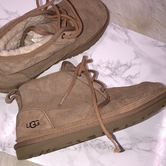 UGG Tan Suede Lace-Up Boots size 8 - Picture 11 of 11